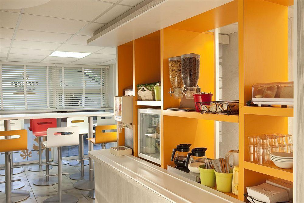 Premiere Classe Tours Sud - Joue Les Tours Esterno foto